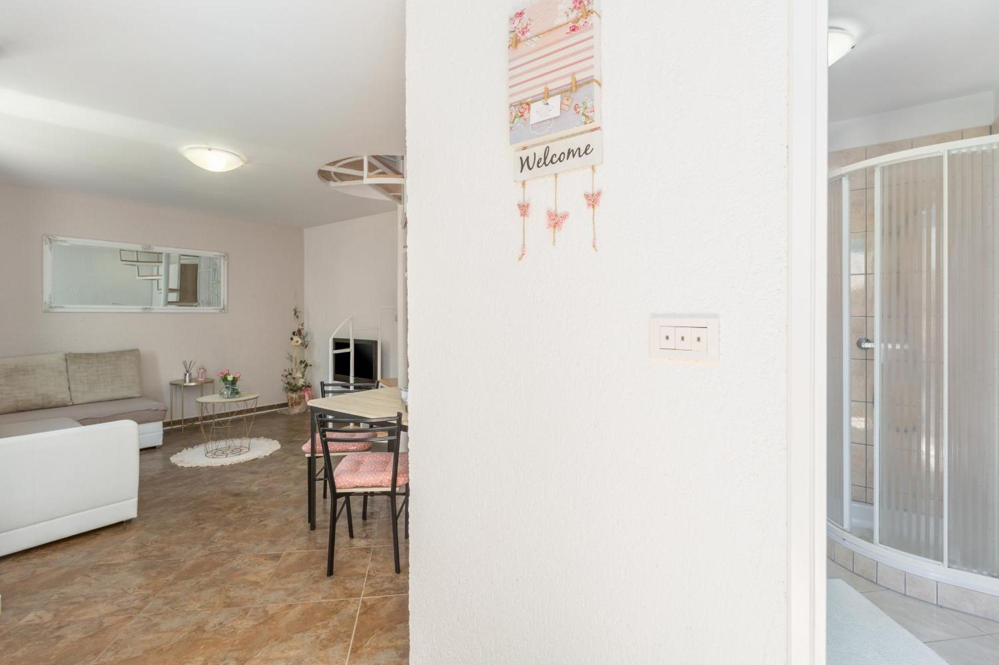 Apartment Leni Near Beach Porec Ngoại thất bức ảnh